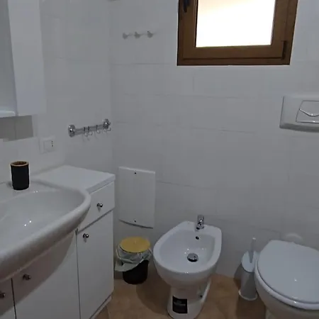 Summer Home96 דירה לה מדלנה